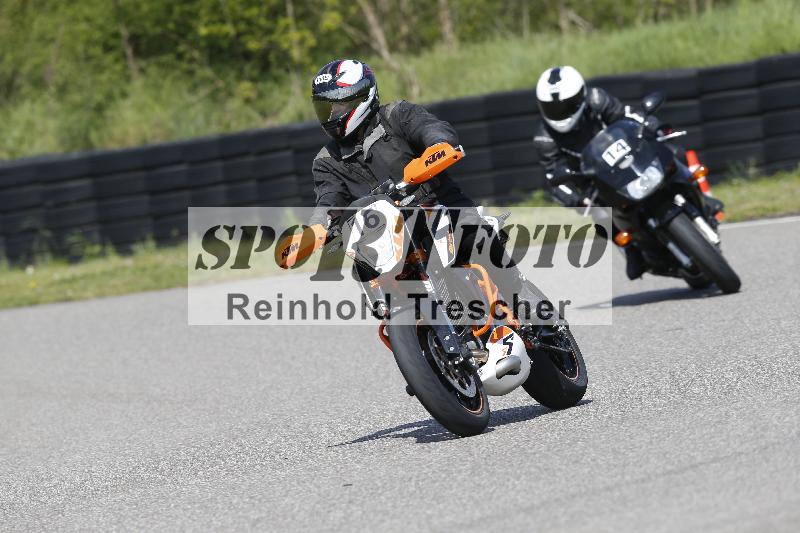 /Archiv-2025/09 22.04.2025 Cornu Master School ADR/gruen-vert/16